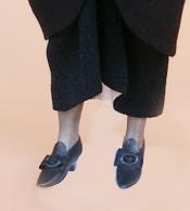 Click to enlarge image - Lady Marion 17 inch Mold Set - 1910 Black Charmeuse Manteau
